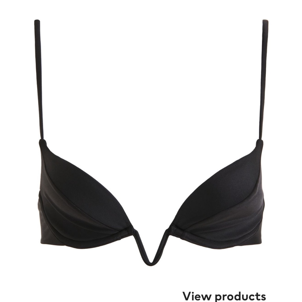 Mugler H&M Padded Bikini Top Should fit a size A cup to C. I am a DD 6 fit me.